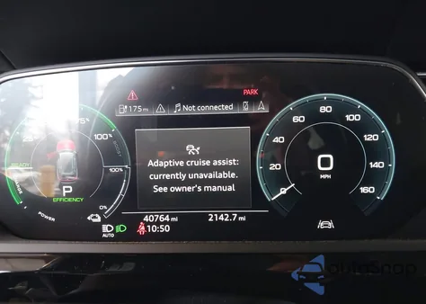 2019 Audi E-Tron Premium Plus z USA, uszkodzony, nr VIN WA1VAAGE4KB006007